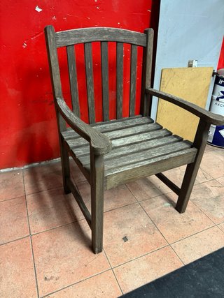 2 Sillas de Madera para Jardín