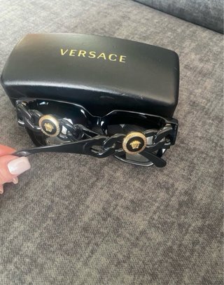 Gafas de Sol Versace Cadena Negra y Dorada