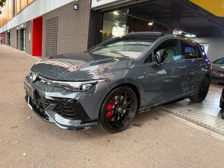 Volkswagen Golf CLUBSPORT (300CV) 2025