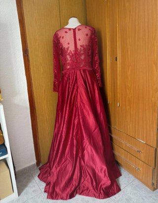 Vestido rojo largo encaje
