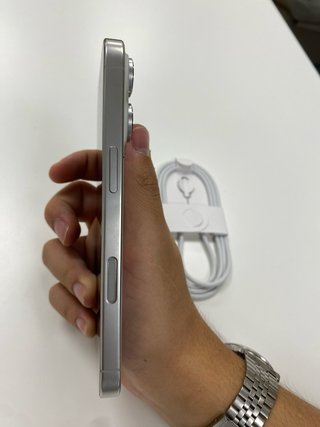 iPhone 16 Pro | NEGOZIO | GARANZIA