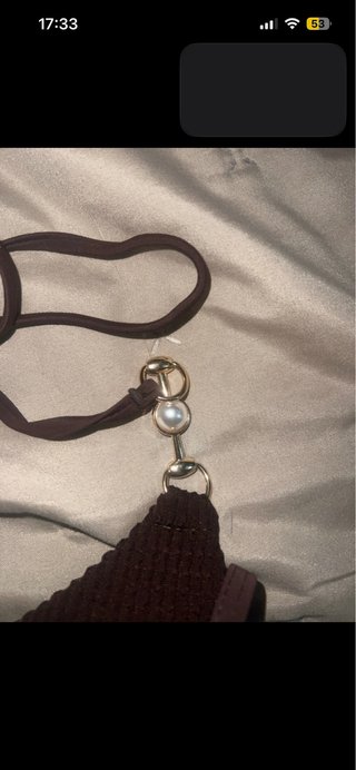 Parte de cima de biquíni castanho com dourado