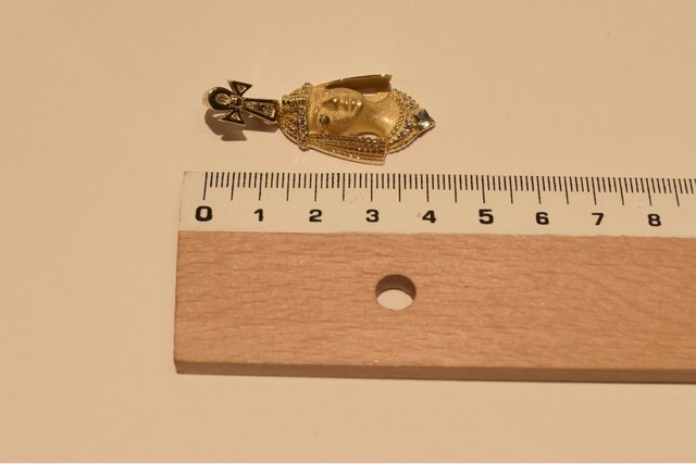 COLGANTE FARAON DE ORO 18K/ 10.1GR