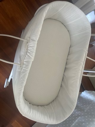 Cuna moisés blanca con soporte