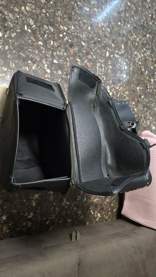 Alforjas Moto Custom Cuero Negro Tachuelas