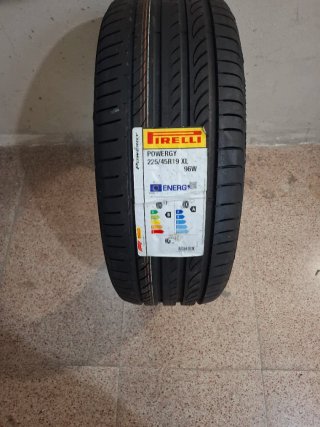 Neumáticos Pirelli Powergy XL 225/45R19 96W