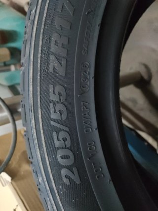 Neumático Kumho 205/55 R17 91W PS71