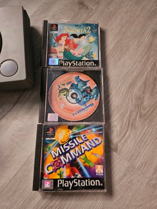 Consola PS1 con mando y 3 juegos
