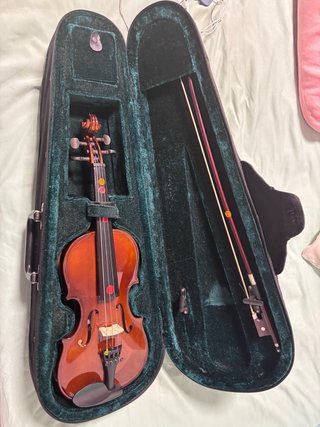 Viola 12 con funda y arco, incluye todo.