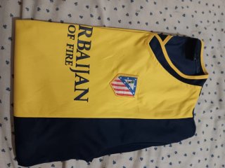 Camiseta Hombre Azul y Amarillo