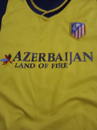 Camiseta Hombre Azul y Amarillo