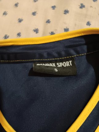Camiseta Hombre Azul y Amarillo