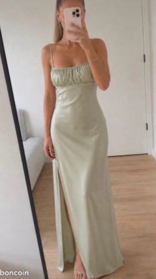 Vestido largo satén Zara verde