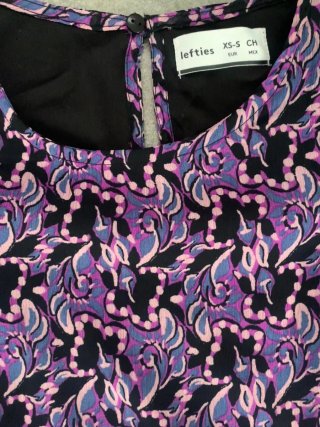 Blusa Lefties manga larga hombros descubiertos