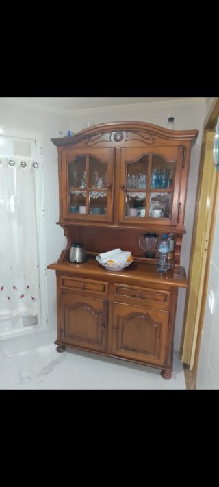 Vitrina antigua madera maciza y cristal