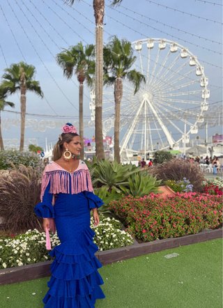Traje de flamenca y mantón