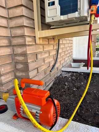 Instalación aire acondicionado Tesla – Bages/Manre