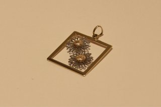 COLGANTE DE ORO BICOLOR 18K/ 3.1GR