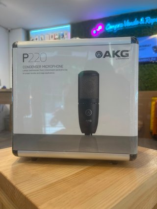 Micrófono AKG P220 Profesional