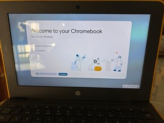 HP Chromebook Negro y amarillo se regala cargador