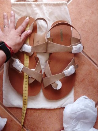 Sandalias Saguaro Beige Talla 42
