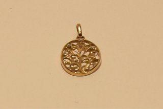 COLGANTE DE ORO 18K/ 1.7GR