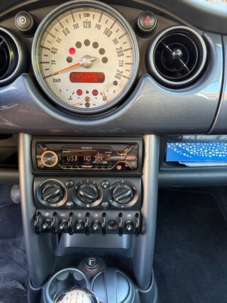 MINI Cooper 2004