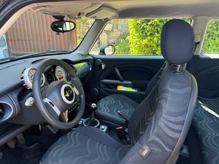 MINI Cooper 2004