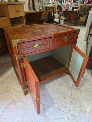 Mueble auxiliar oriental bambú