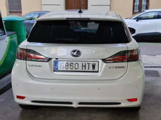 LEXUS CT200H