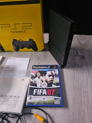 Pack consola PS2  mas FIFA 07