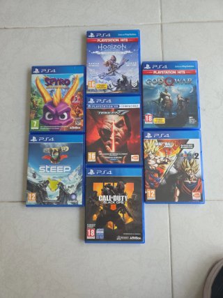 Lote 7 Giochi PS4: Horizon, God of War, Spyro, Tek
