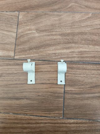 Soportes para cortinas de metal