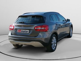 Mercedes-Benz GLA 180 90 kW (122 CV)