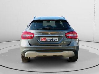 Mercedes-Benz GLA 180 90 kW (122 CV)