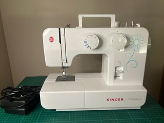 Máquina de coser SINGER Promise II