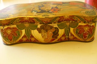 Caja Galletas Olibet Rentería Art Nouveau