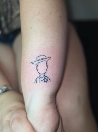 Tatuaje económicos.