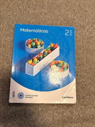 Libros 2 ESO subrayados y escritos