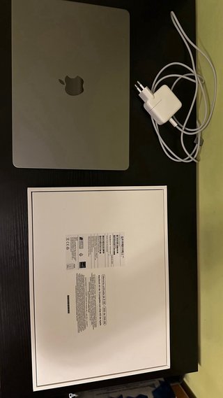 MacBook Air M2 Gris Espacial