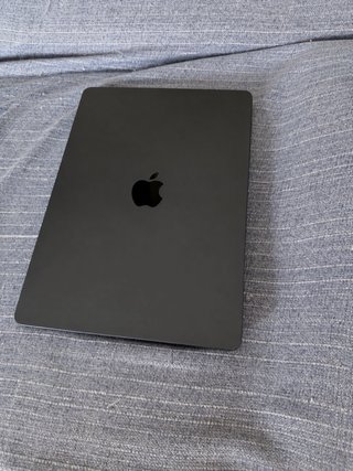 MacBook Air M2 (2022) 8GB - Muy buen estado