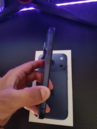 iPhone 17 Pro Azul
