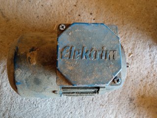 Motor eléctrico trifásico 0,37 kW
