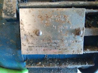 Motor eléctrico trifásico 0,37 kW