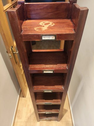 Estantería de madera Banak