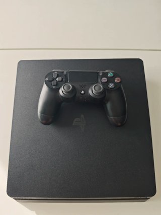PS4 Slim Negra