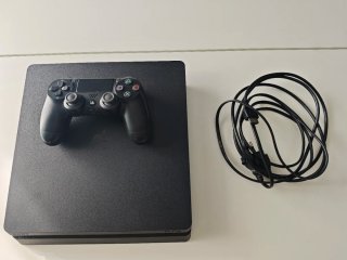 PS4 Slim Negra