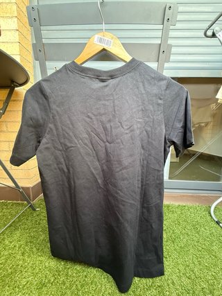 Camiseta Nike niño negra