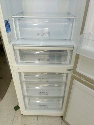 Nevera combi Samsung 185/60cm A+ con garantia