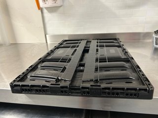 Caja alimentaria apilable y abatible. 2 unidades
